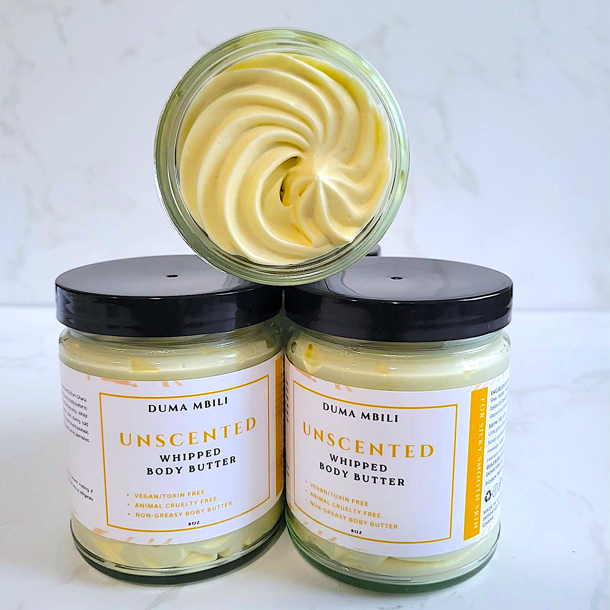 Experience the ultimate in gentle care with our Unscented Body Butter for Sensitive Skin. This rich, non-irritating formula is perfect for those with sensitive skin, providing deep hydration without any added fragrances. Enriched with shea butter, soothes and nourishes, leaving your skin feeling soft and smooth. Ideal for daily use